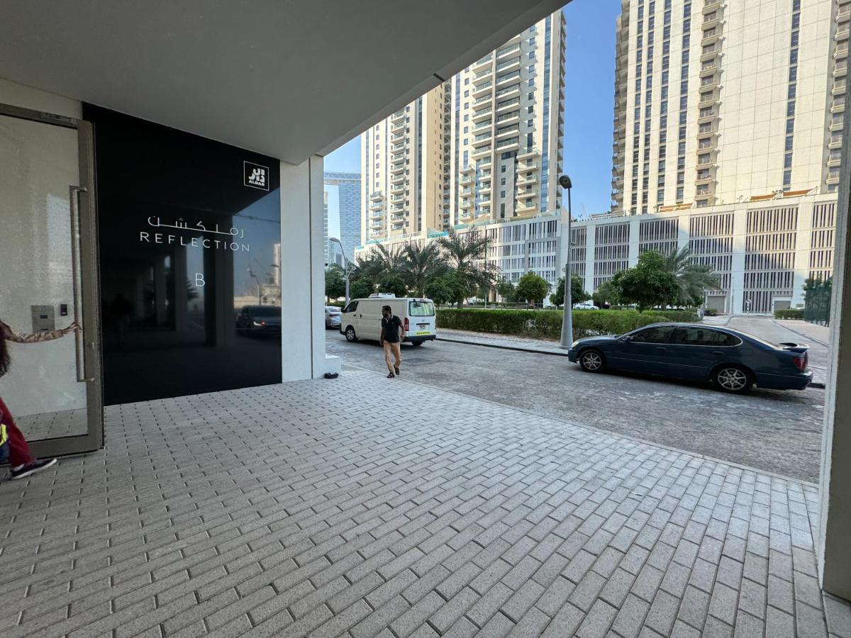 Lovely 2-br At Reflection Tower Apartment *