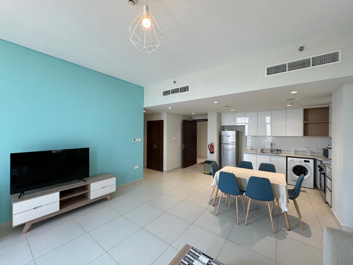Apartment Lovely 2-br At Reflection Tower